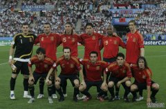 西班牙 08 年欧洲杯夺冠 12 周年！卡西，托雷斯、D 席发文纪念