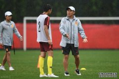国青主帅成耀东：帕尔曼江、贾博琰补充到中国U19大名单